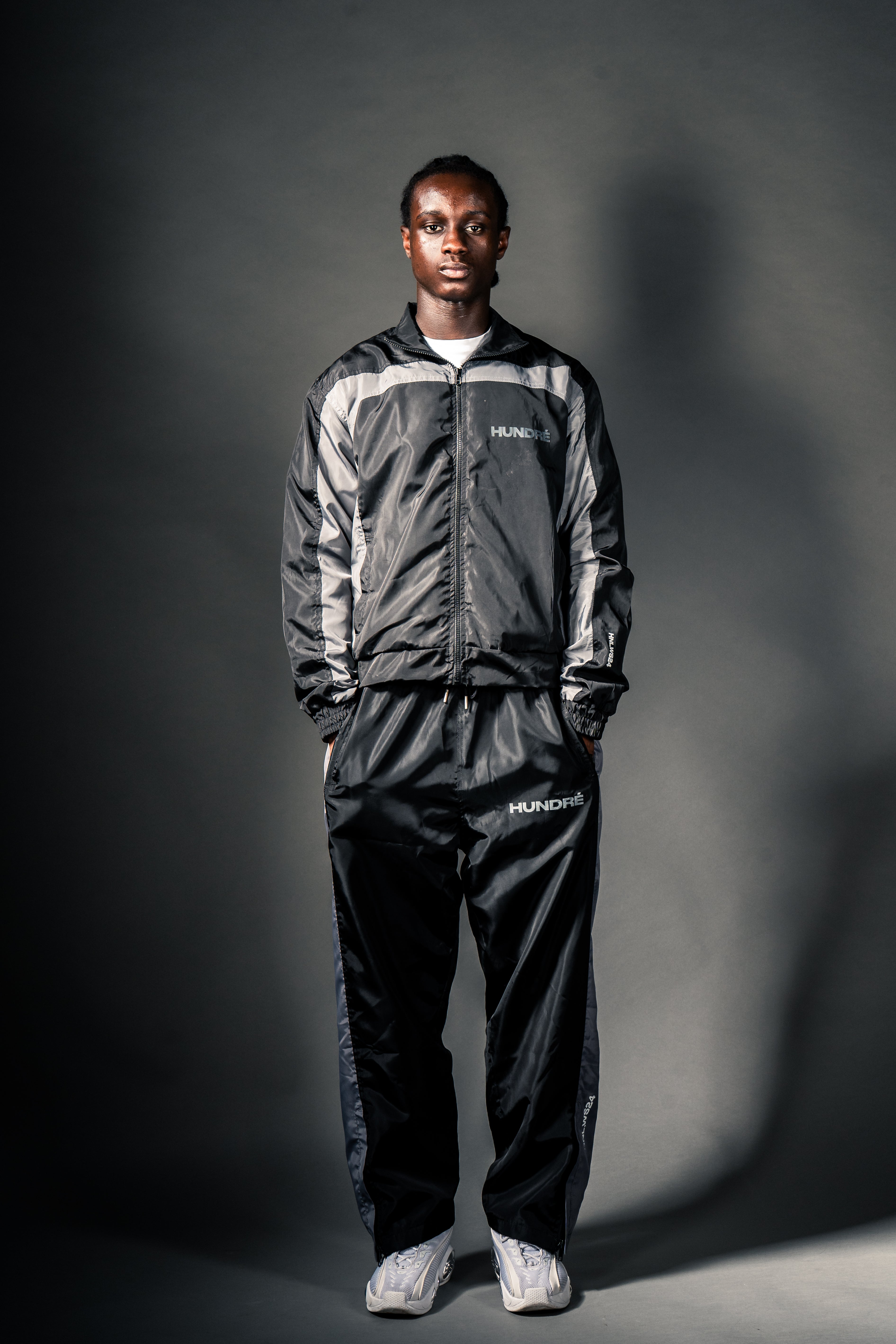 HUNDRÉ WINDBREAKER TOP