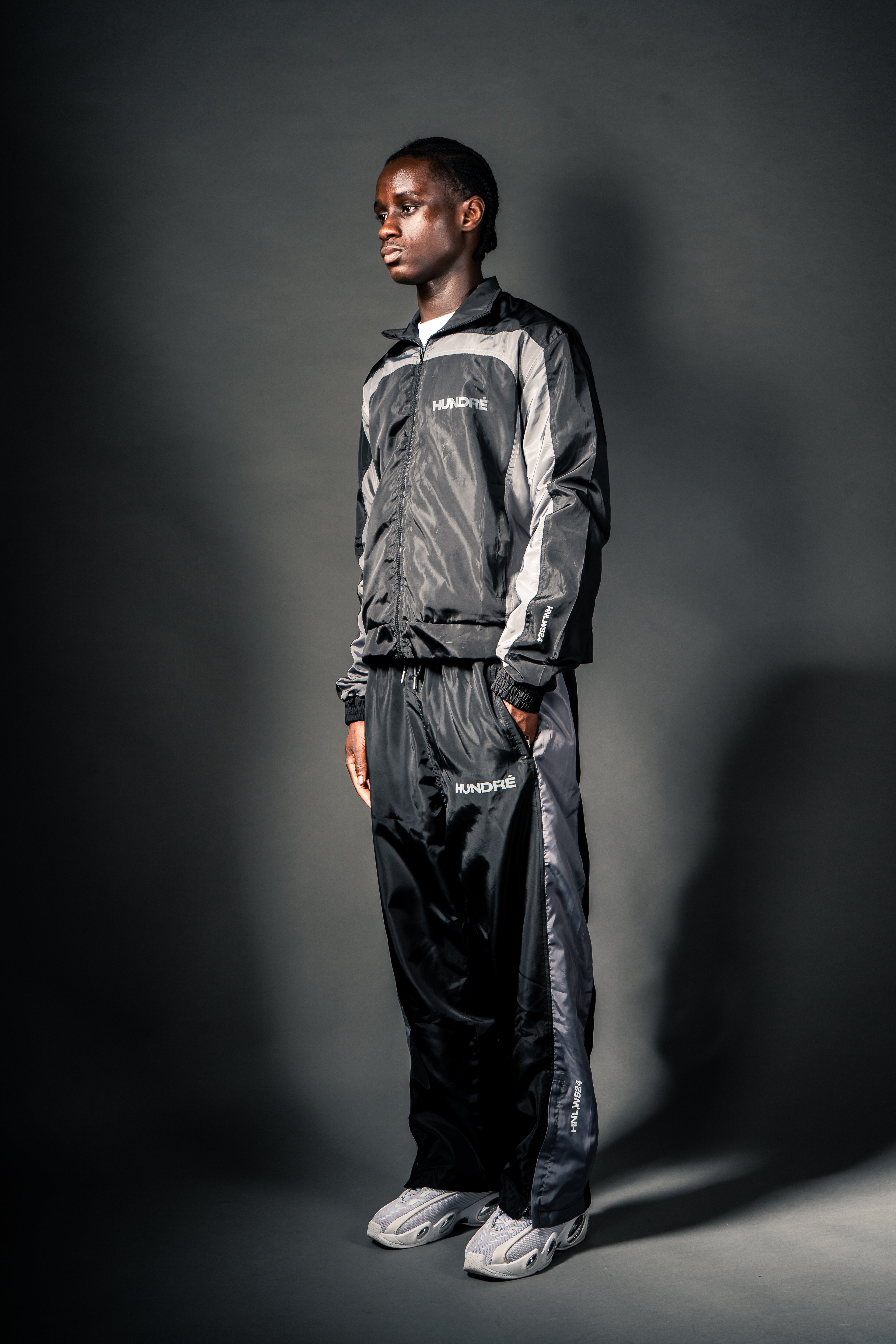 HUNDRÉ WINDBREAKER TOP