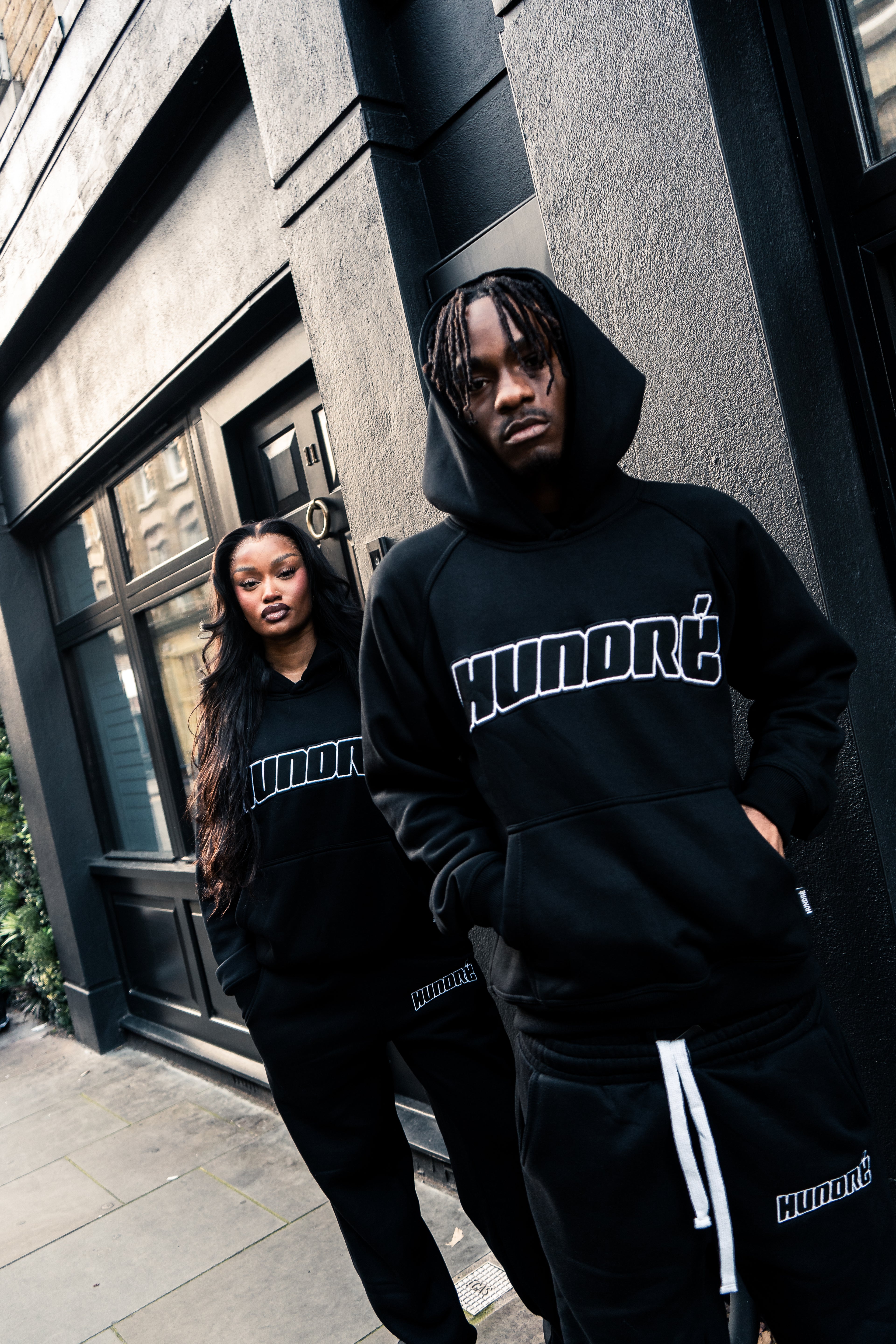 B/W HUNDRÉ TRACKSUIT